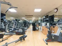 Howard Johnson by Wyndham Bur Dubai Các khách sạn gần Hải cảng Rashid