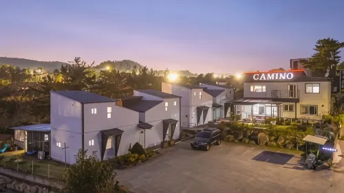 جيبنغجو كامينو بوول فيلا