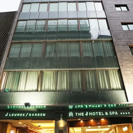 The J Hotel & Spa
