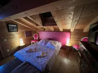 Chambres et Mazots du Chalet de Mado Hotels in Demi-Quartier