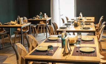 Luna Nova Rooms - Housity