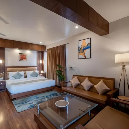 Perfectstayz Premium the Pride at Mall Road