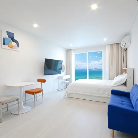 Sokcho Padosori Pension (Private Terrace) Отели рядом с достопримечательностью «Пляж Сокчхо»