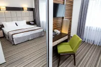 Arbat Hotel - 4-Star