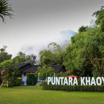 Puntara Khao Yai House Hôtels à proximité de : Source chaude naturelle de Nam Phut