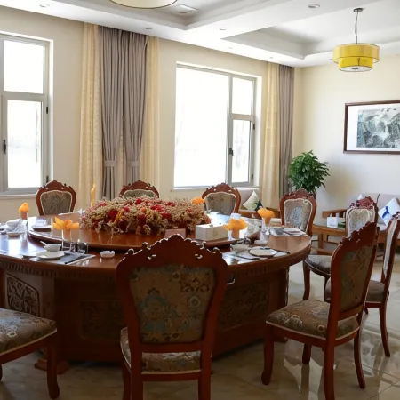 Gaoping Fengze Hotel