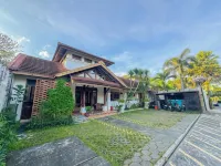 Rumah Mertua Heritage - parking