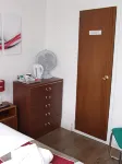 Alexandra Guest House - parking