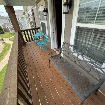 Cozy & Comfortable 3 Bedroom House Fantastic Location in NWA