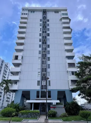 Beach and Pool Access in Prime Location! - 2 星級