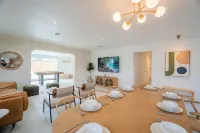 Boutique Pool House, Billiards, arcade, 14mi to Disneyland - Wifi