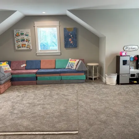 6-bedroom vacation home just a 5-minute walk to Lake Michigan