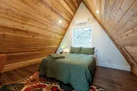 A-Frame with Heated  Mini-Pool, Stunning Views