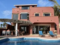 Casa de la Rana! Spacious 6-bedroom Beach Front house in Nuevo Mazatlán - สระว่ายน้ำส่วนตัว