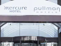 Pullman Melbourne Albert Park Hotels near Prahran