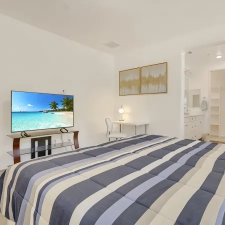 NEW! Glamorous Golf Getaway w/ Private Pool & Spa
