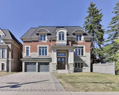 Modern. Bright. Brand New central North York home 토론토 호텔