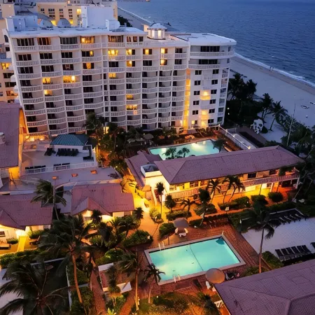 Beachcomber Resort & Club