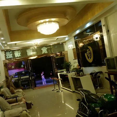 Anlong Baishun Express Hotel