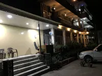 Hotel Golden Veena