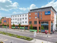 Travelodge Camberley Central - parkir