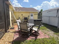 Waterfront single home rental with private lanai, heated pool, and hot tub! - Homestays