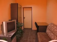 Novozhenovskiy Hotel - 2 ดาว