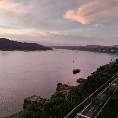 Wangjianglou Business Hotel