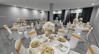 Bridgeview Hotel & Conference Centre
