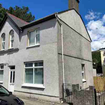4-6 Guests in centre location with stunning views Hotel Exterior