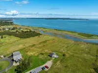 Romantic Downeast Ocean Front Cottage ~ Amazing Views ~Near Quoddy Head Park! - Beach