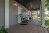 Private Screened in Pool with Main/Guest House and Sauna - Private Pool