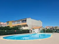 T2bis - Cap d'Agde - 40 m² with terrace, swimming pool, parking & 200 m from the beach - Bungalows