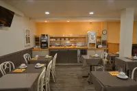 Royal Hotel Versailles - Bữa sáng