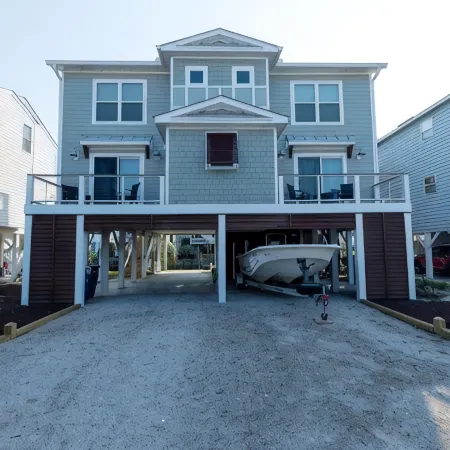 Amazing Sunset Beach canal home - Kayak, paddleboard, bring your boat & jetskis
