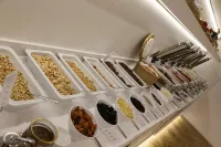 Astoria Hotel & Medical Spa - breakfast