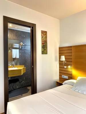 Hotel Spa QH Centro León - bar
