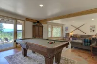 Cedar View Lodge- Scenic Sandpoint area mountain home, in secluded location. - 小木屋