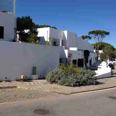 Beautiful Townhouse for golfers and beach holidays in sunny Vilamoura Hotel Exterior