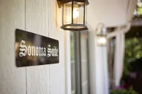Lovely suite located on the property of a historic estate in Mena.