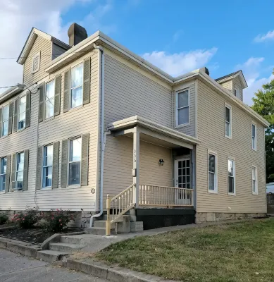 1895 meets 2023 Townhouse.
