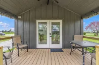 Tiny Home w/ RV Hookups - Wifi