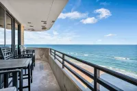 The Best Oceanfront View in Daytona Beach!! - مسبح خاص