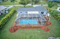 Peaceful home away from home at Sebring! - 수영장