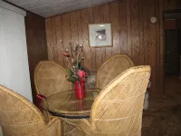 3 bedroom lakefront vacation home - Wifi