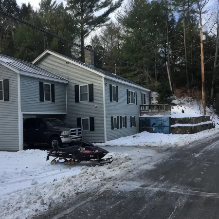 Beautiful Waterfront , four season home on charming Crescent Lake!