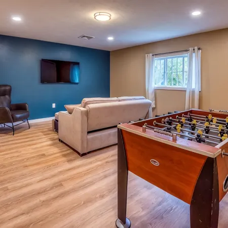 Charming Newly Renovated Home Отели в г. Кэмптон
