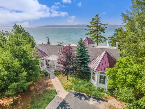 Contemporary Crystal Lake Beachfront Cottage - 4-Star