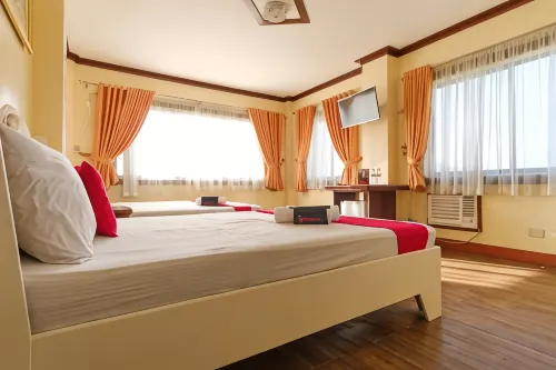 RedDoorz Plus @ Seaborne Hotel Subic Zambales - Family