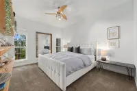 Luxury Lake Travis Retreat with Pool, Hot Tub & Stunning Views